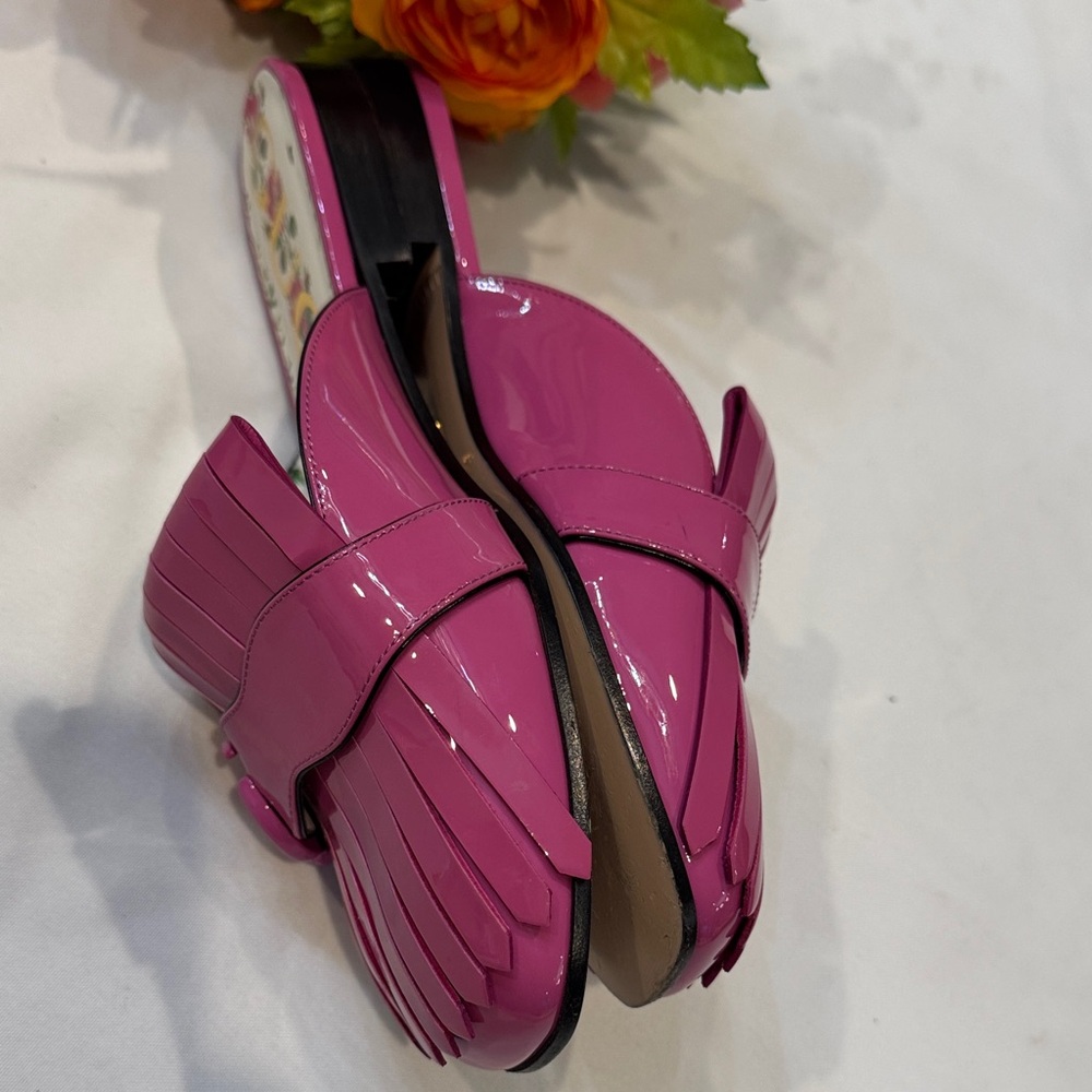 Authentic Gucci Patent Leather Magenta Fringe Mules - Picture 5 of 11